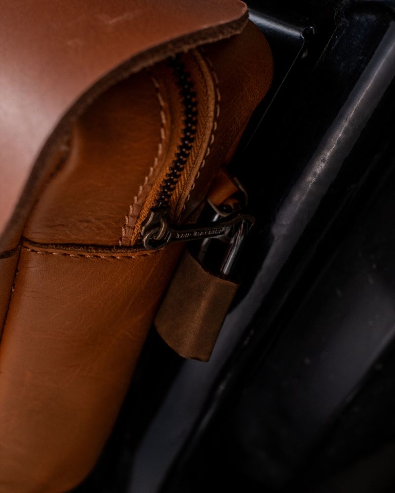 Wingman Side Panel