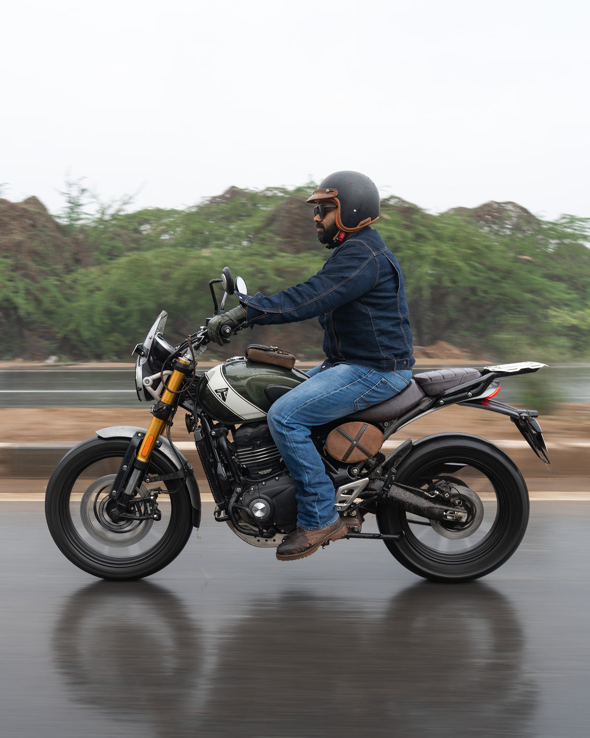 Scrambler Egg: brašna na boční panel pro Triumph Scrambler 400X/XC
