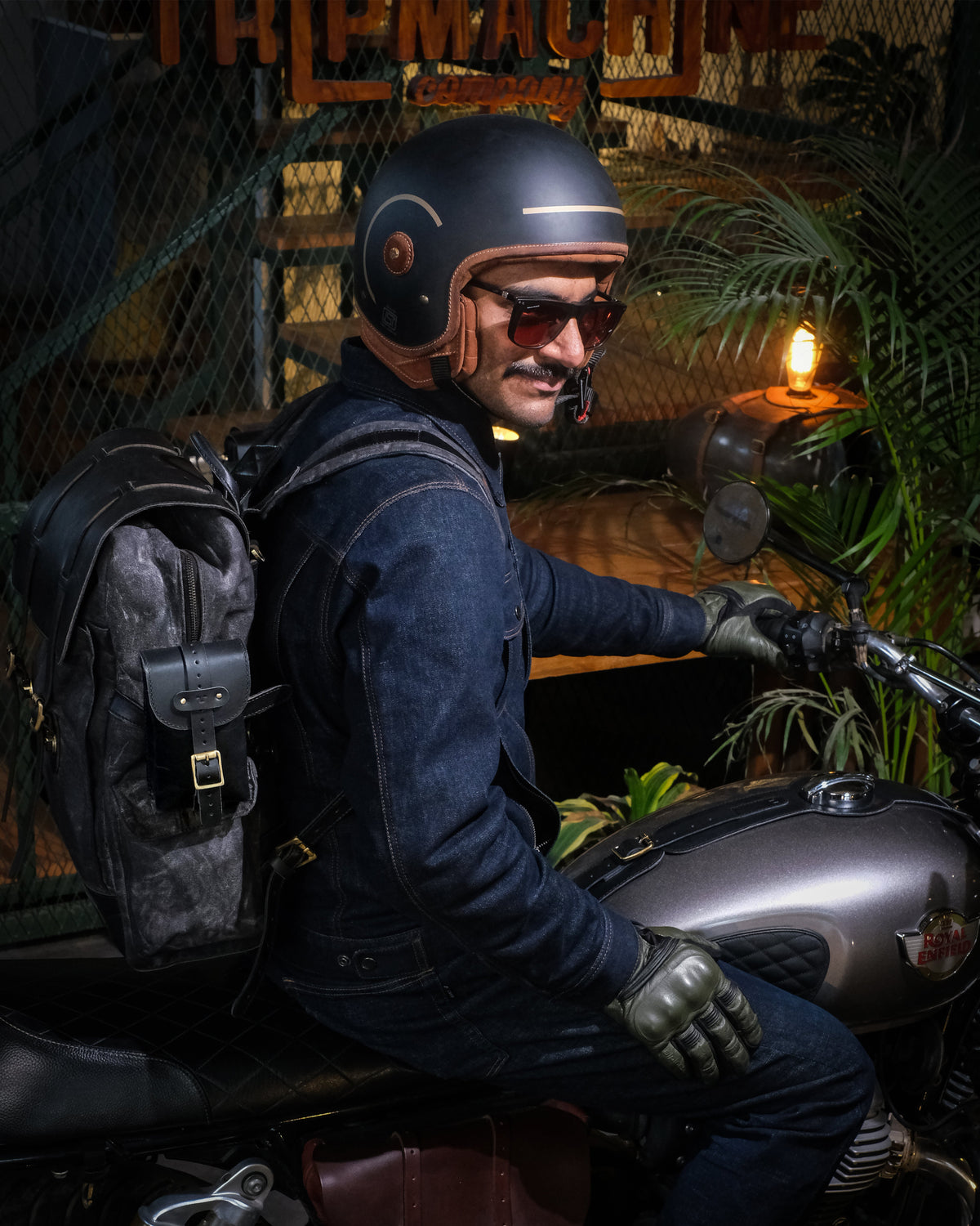 Univerzální pouzdro Moto Exclusive