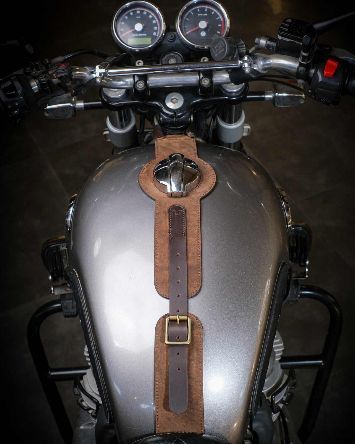 Interceptor / GT / Bear 650: popruh na nádrž Moto Exclusive