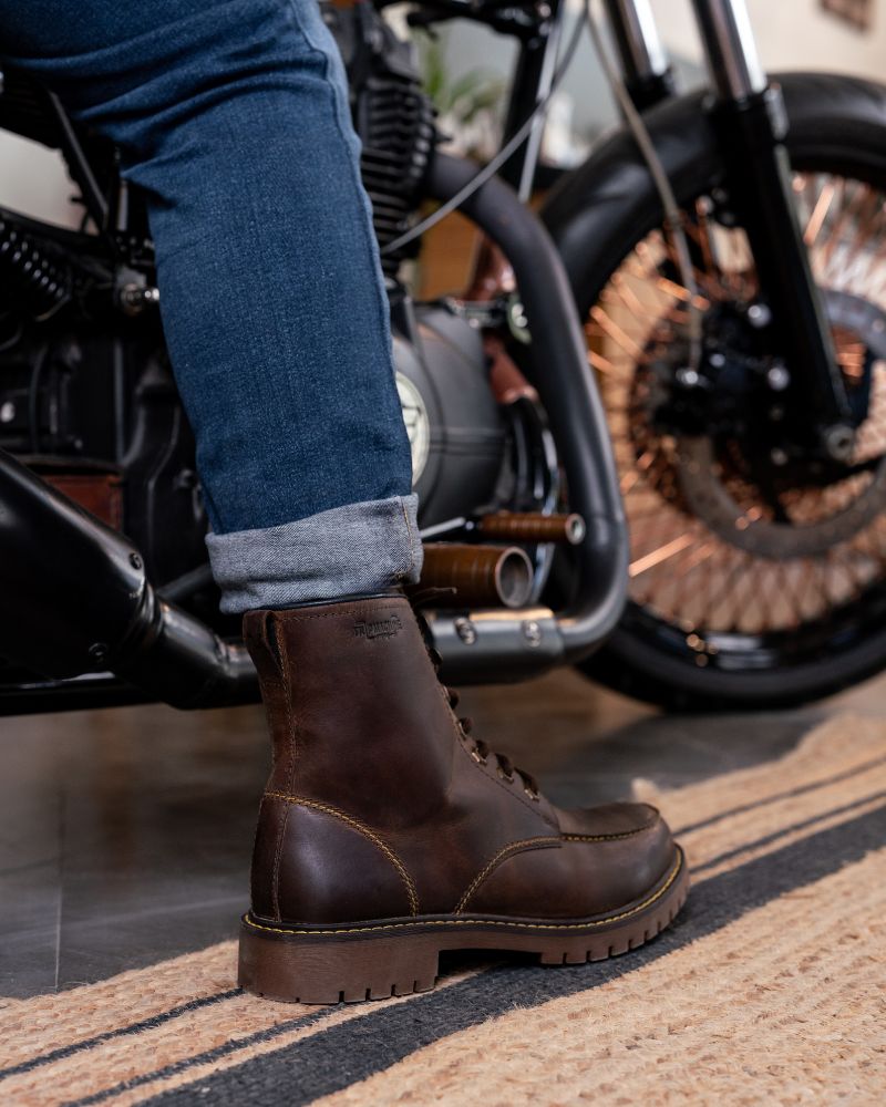 Boots Moc-Toe