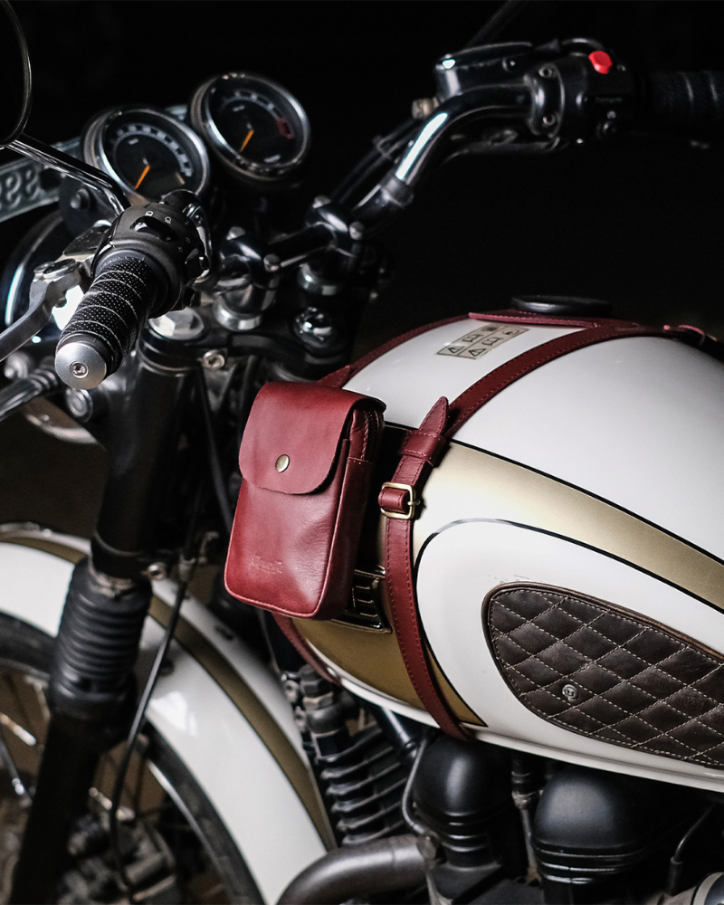 Tank Strap Right Side Fuel Inlet