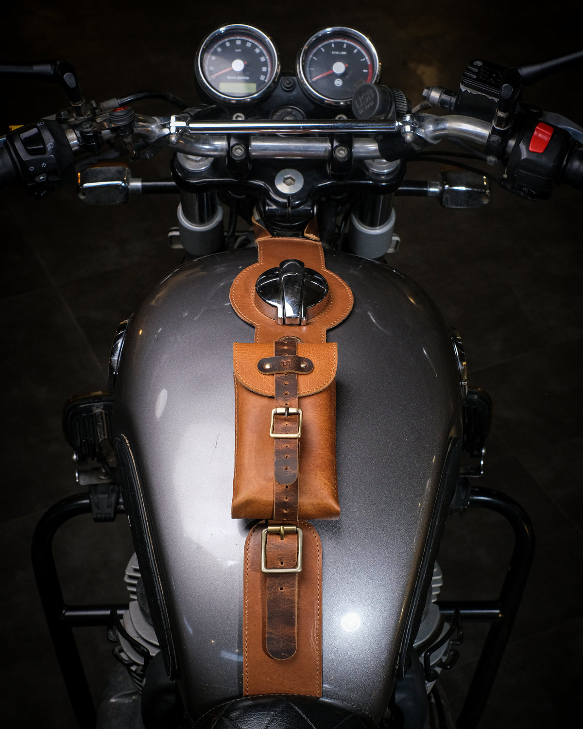 Interceptor/GT/Bear 650: Moto Exclusive Tank Strap