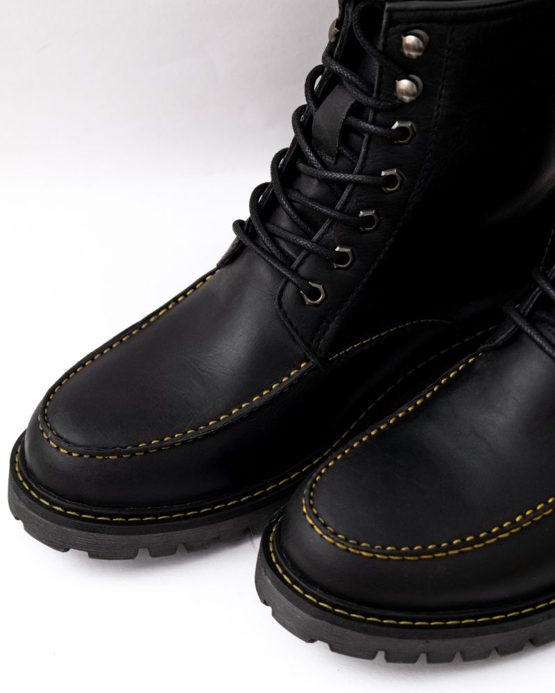 Boots Moc-Toe