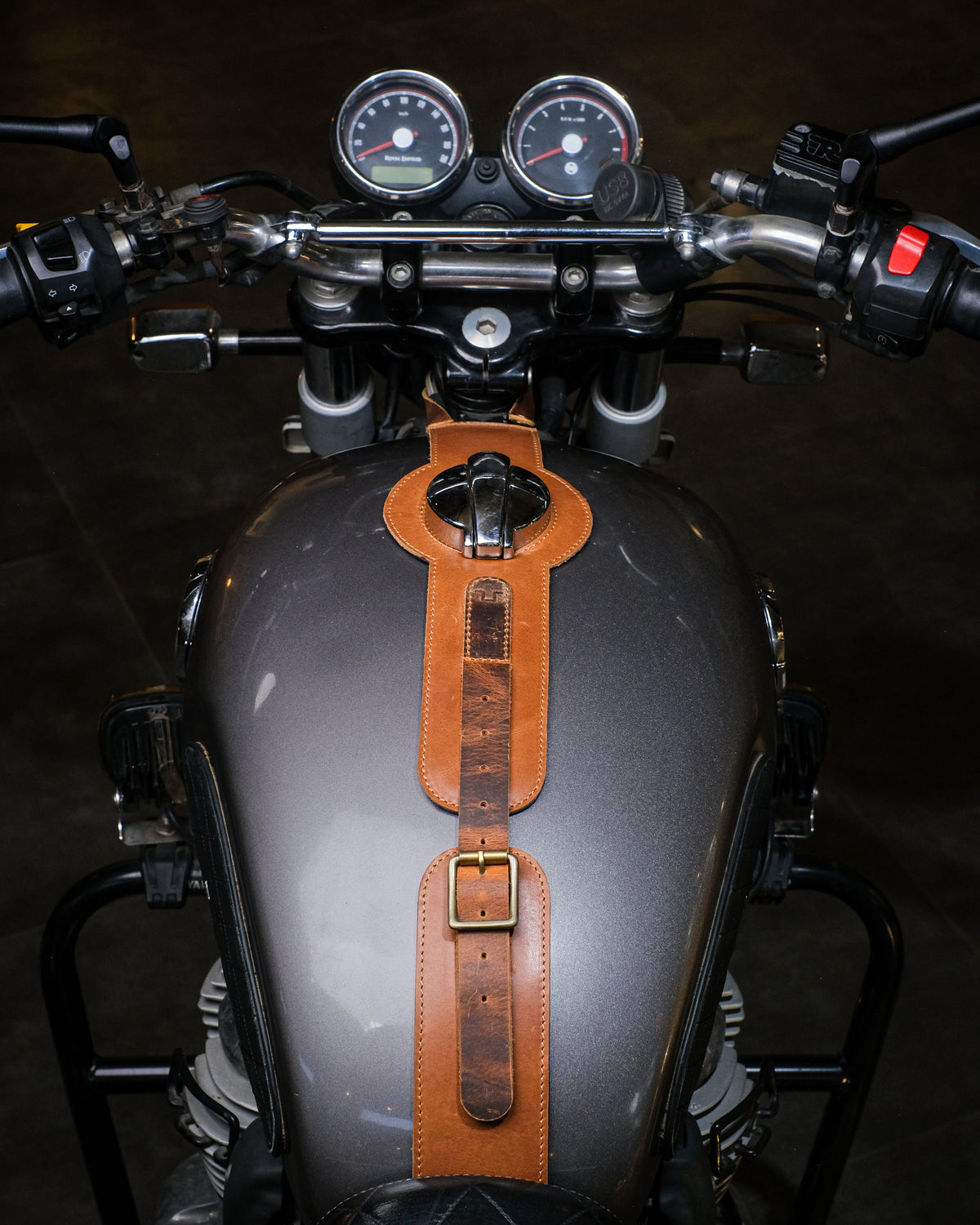 Interceptor/GT/Bear 650: Moto Exclusive Tank Strap